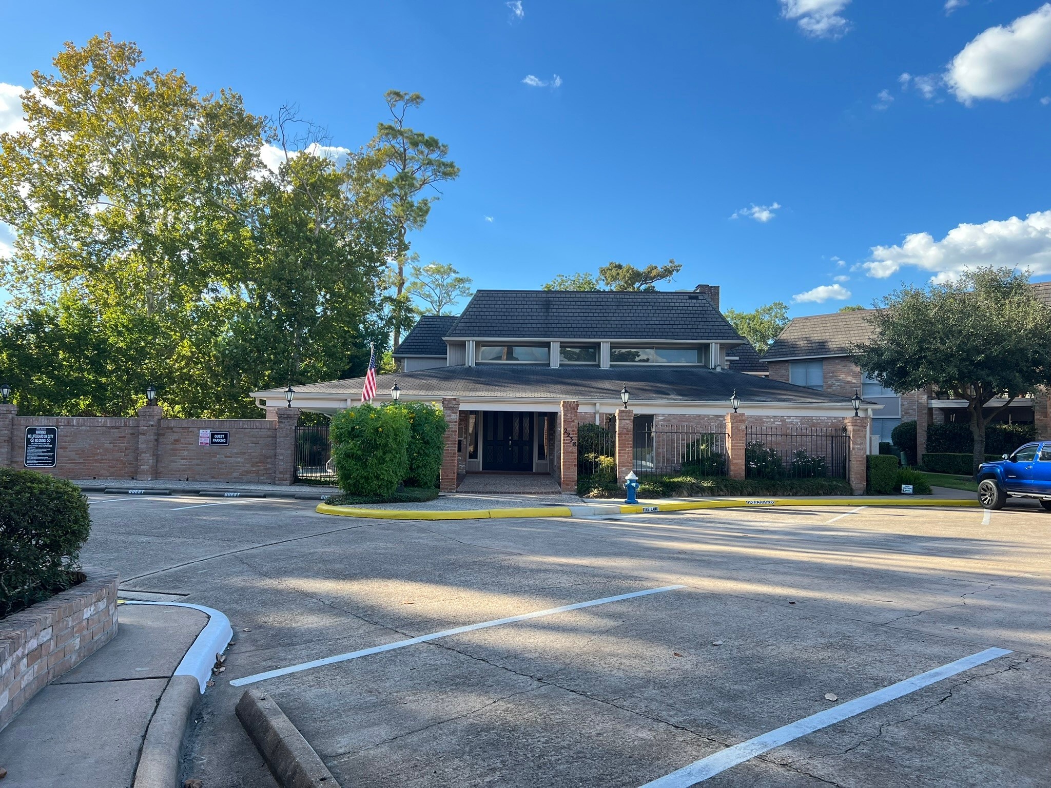 2230 South Piney Point Road, Unit 219 Houston, TX 77063 - Photo 14 of 15 a view of a building with a street