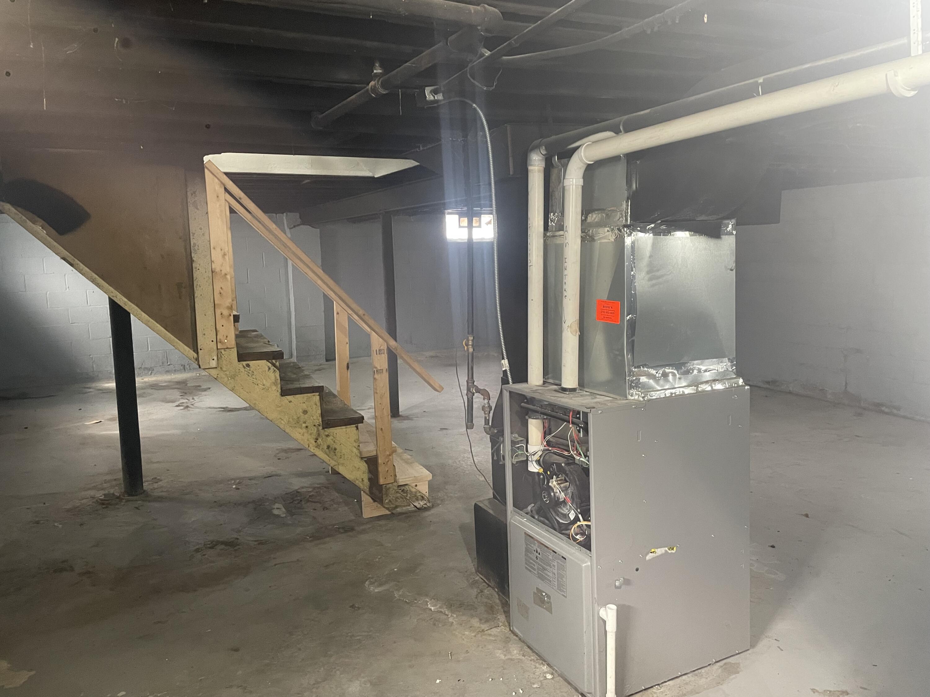 4203 East 12th Place Gary, IN 46403 - Photo 13 of 15 a view of entryway