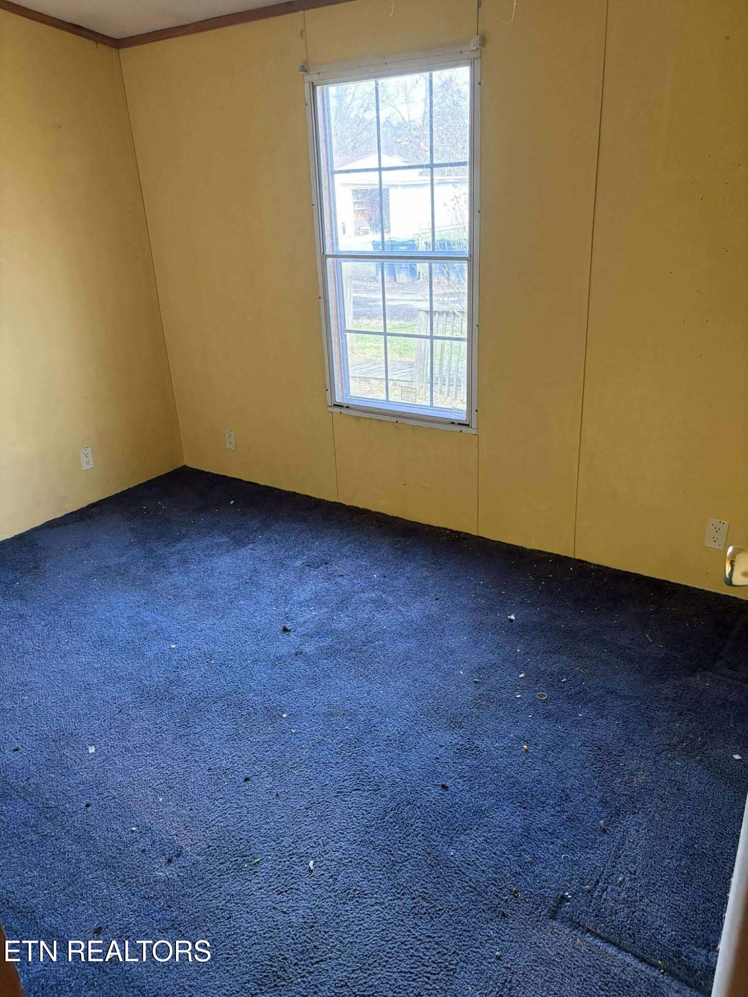 13 Duncan Lane Middlesboro, KY 40965 - Photo 11 of 26 589274757_1948081652784726_1097864994002