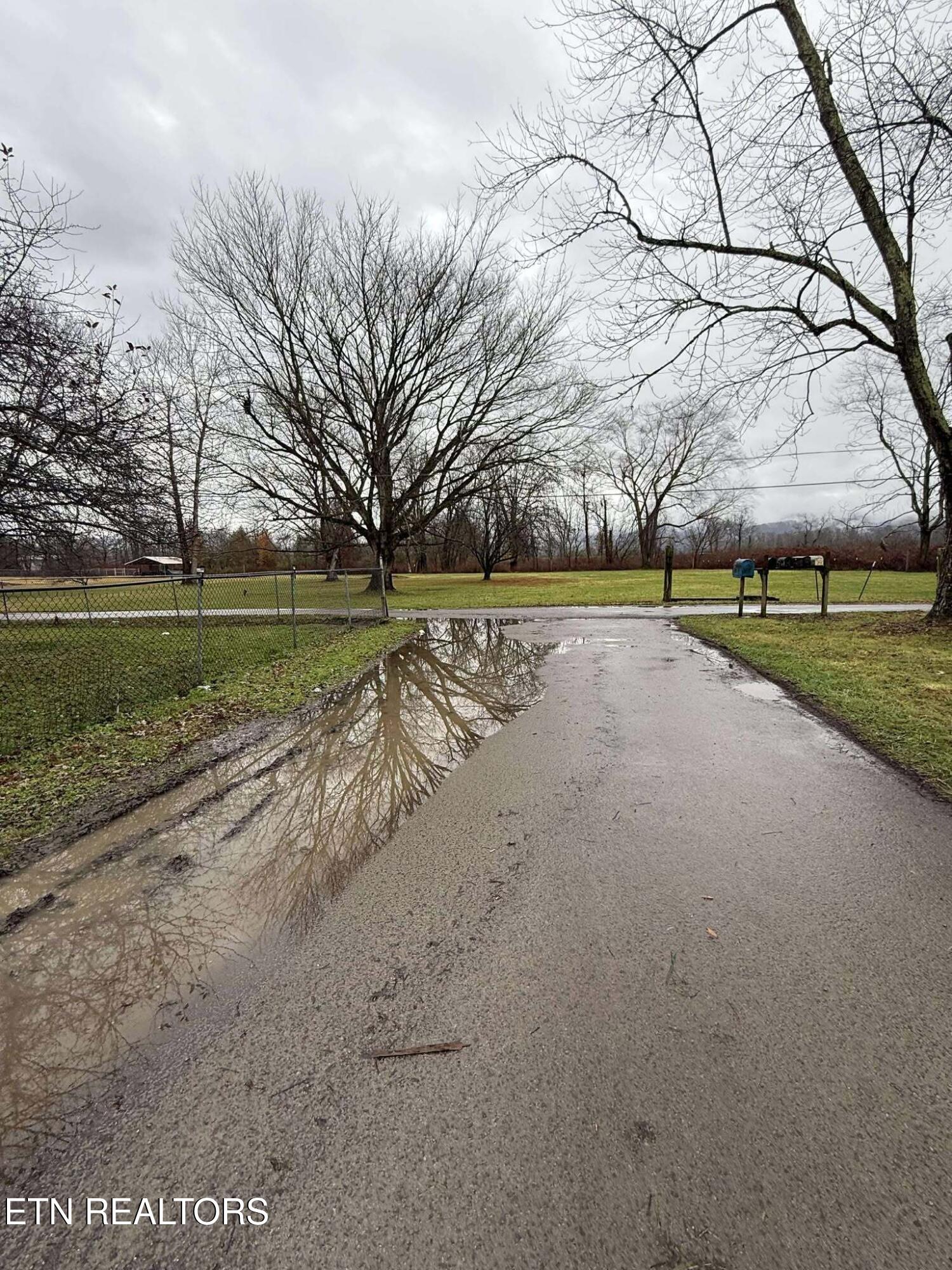 13 Duncan Lane Middlesboro, KY 40965 - Photo 25 of 26 road1