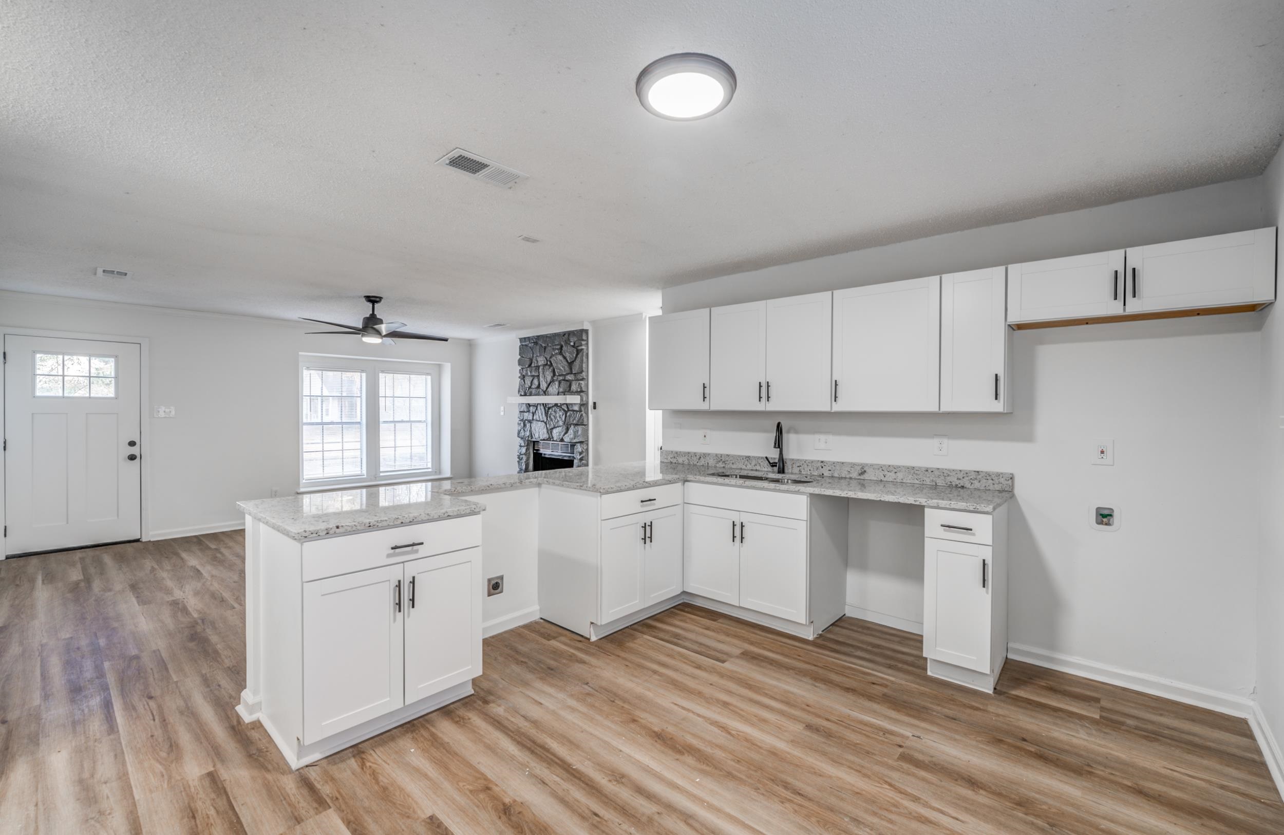 7136 Country Side Road Memphis, TN 38133 - Photo 6 of 27 Gallery Image 6