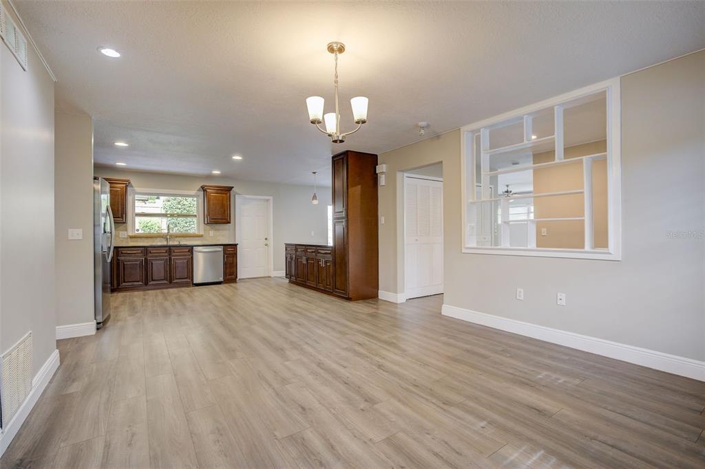 660 Little Wekiva Road Altamonte Springs, FL 32714 - Photo 4 of 18 Gallery Image 4