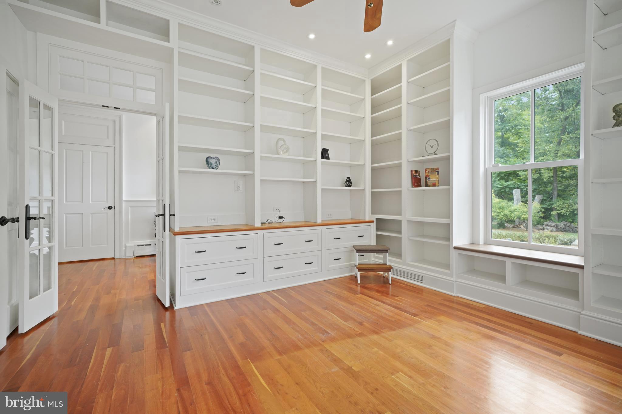 350 State Road Princeton, NJ 08540 - Photo 15 of 43 Custom built-ins for first floor bedroom.