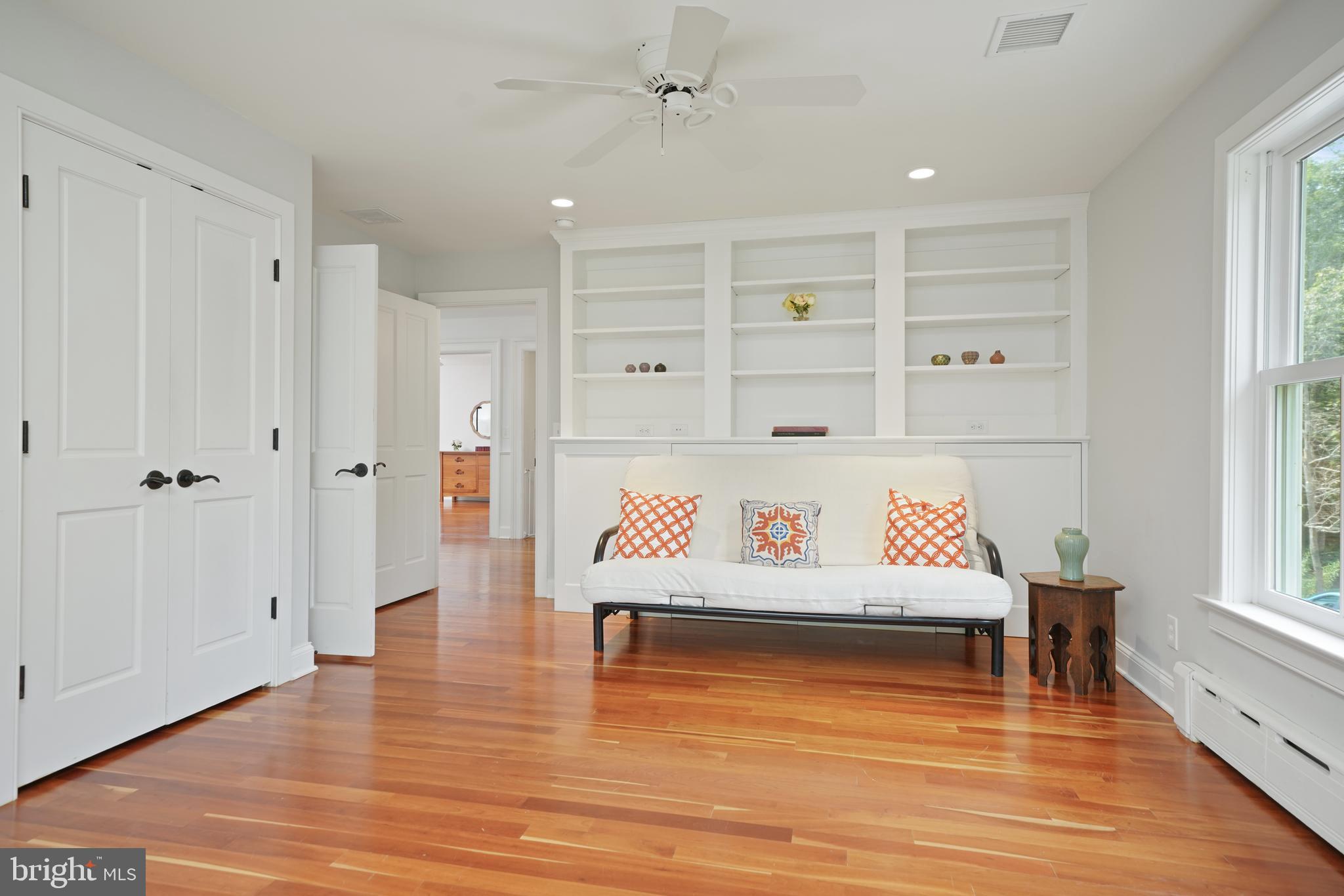 350 State Road Princeton, NJ 08540 - Photo 29 of 43 Bedroom #2 with built-ins