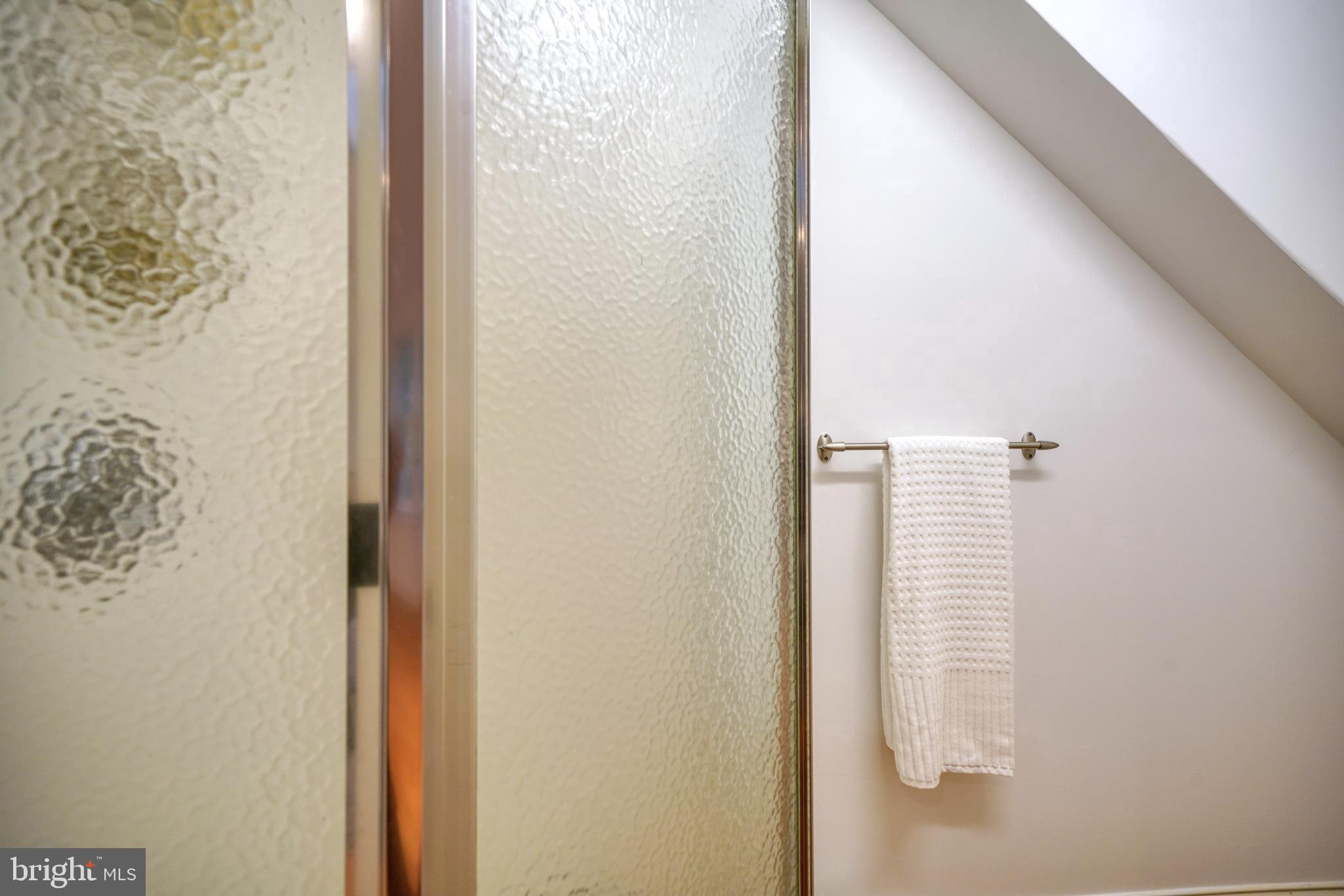 350 State Road Princeton, NJ 08540 - Photo 38 of 43 Shower room for studio/office/guest space.
