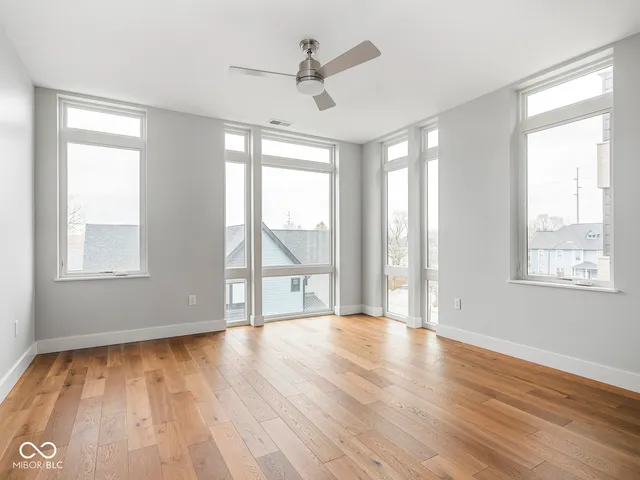 $500,000 | 319 East 16th Street, Unit 302, Indianapolis, IN 46202