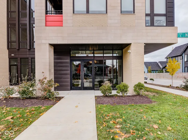 $500,000 | 319 East 16th Street, Unit 302, Indianapolis, IN 46202