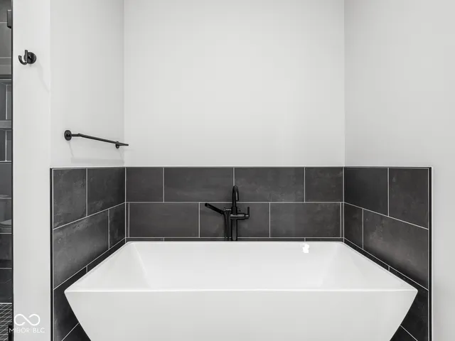 $500,000 | 319 East 16th Street, Unit 302, Indianapolis, IN 46202