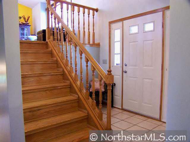 9389 Jonathan Road Woodbury, MN 55125 - Photo 9 of 10 Gallery Image 9