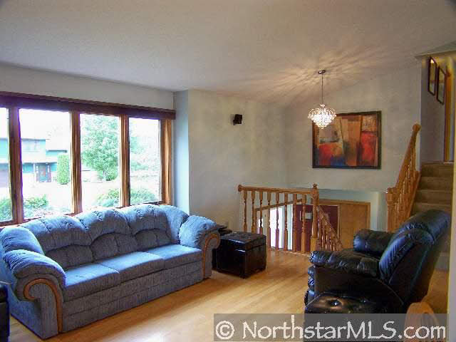 9389 Jonathan Road Woodbury, MN 55125 - Photo 10 of 10 Gallery Image 10