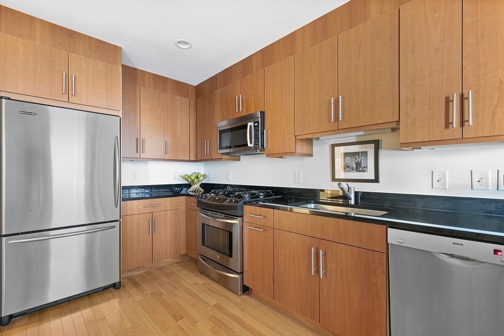 80 Broad Street, Unit 405 Boston, MA 02110 - Photo 3 of 18