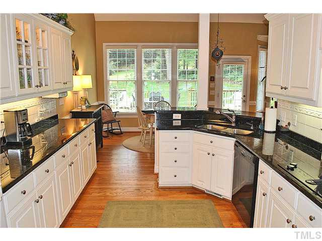 4417 Touchstone Forest Road Raleigh, NC 27612 - Photo 3 of 25 Kitchen