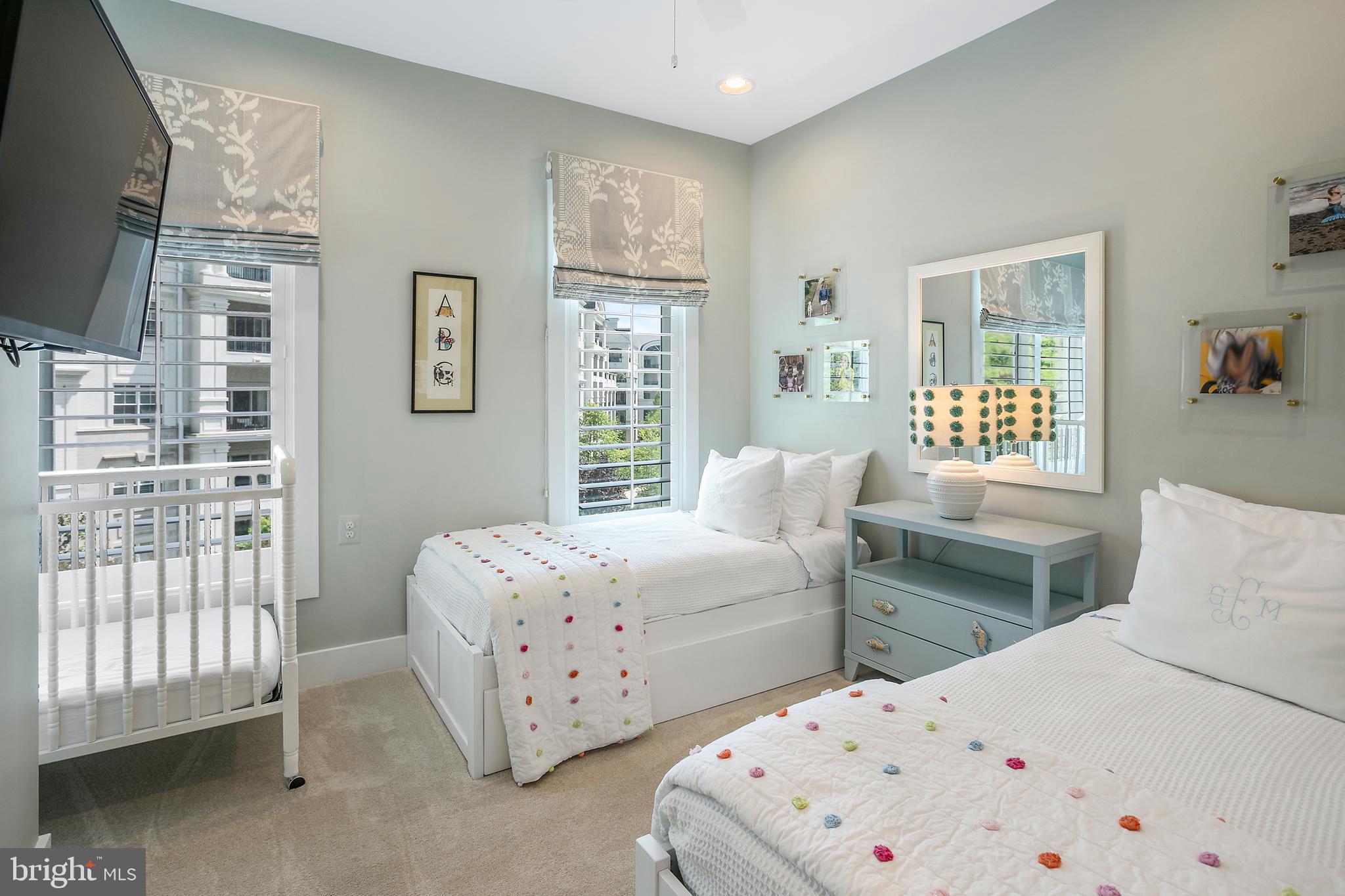8127 River Road Bethesda, MD 20817 - Photo 24 of 44 guest room