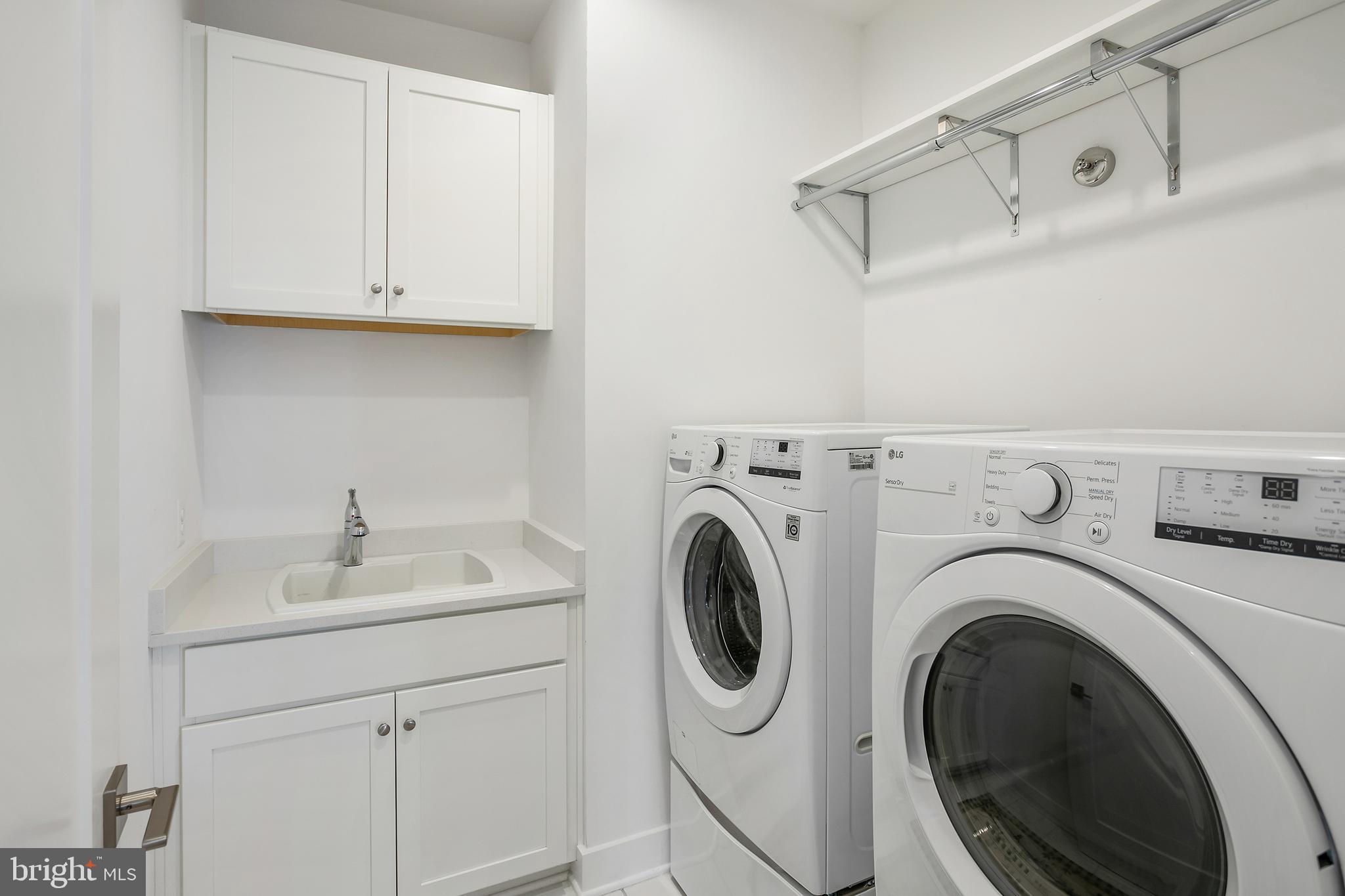 8127 River Road Bethesda, MD 20817 - Photo 27 of 44 laundry room third floor