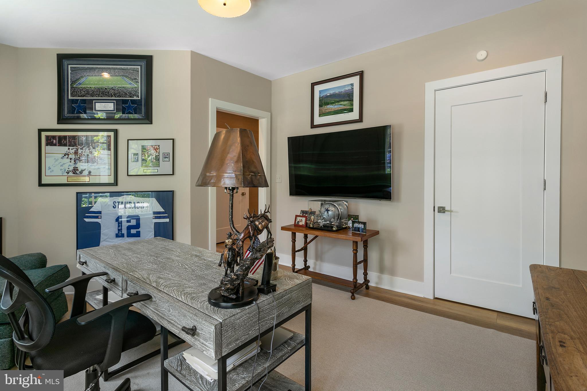 8127 River Road Bethesda, MD 20817 - Photo 6 of 44 home office first floor