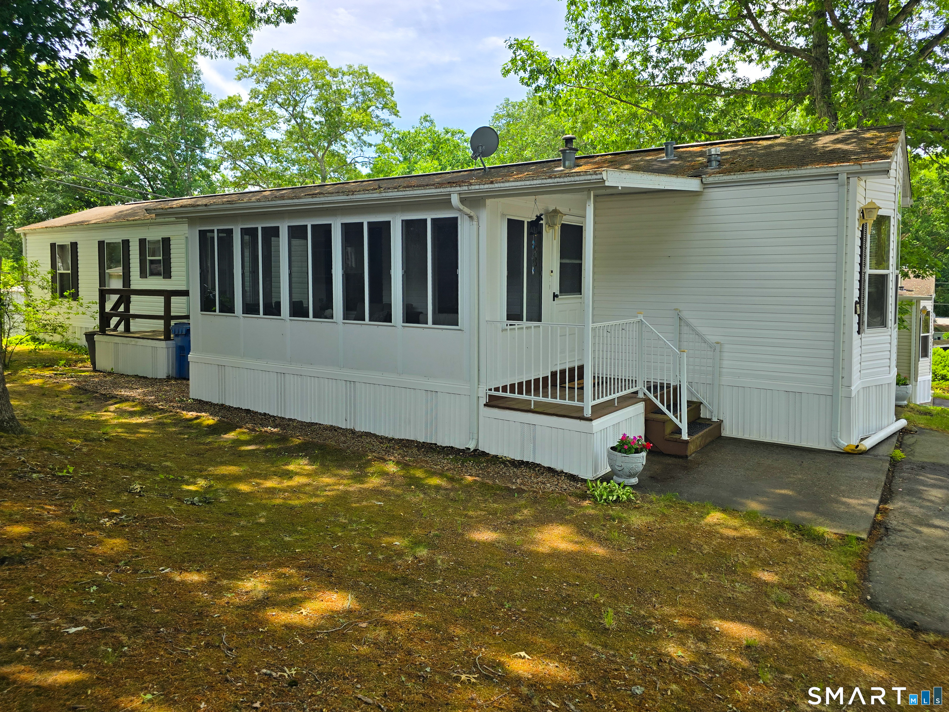 136 Hunters Road Norwich, CT 06360 - Photo 4 of 20