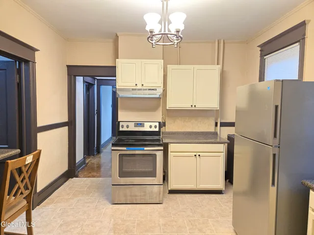 $1,550 | 355 Myrtle Avenue, Unit A, Albany, NY 12208