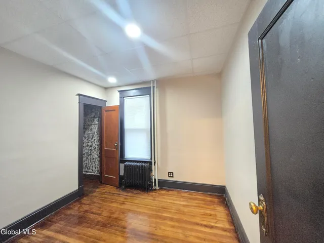 $1,550 | 355 Myrtle Avenue, Unit A, Albany, NY 12208