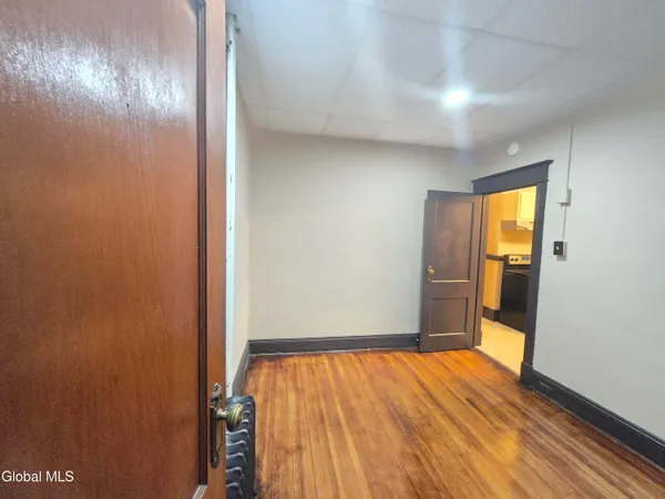 $1,550 | 355 Myrtle Avenue, Unit A, Albany, NY 12208