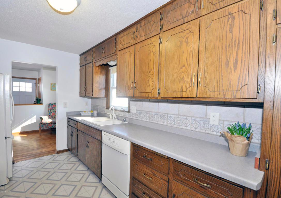2018 16 1/2 Street Northwest Rochester, MN 55901 - Photo 4 of 15