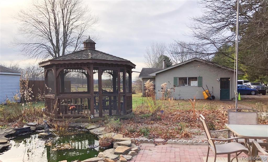 2467 Lasalle Road Monroe, MI 48162 - Photo 3 of 16