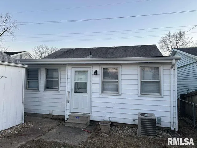 $89,000 | 2267 Cincinnati Avenue, Grandview, IL 62702