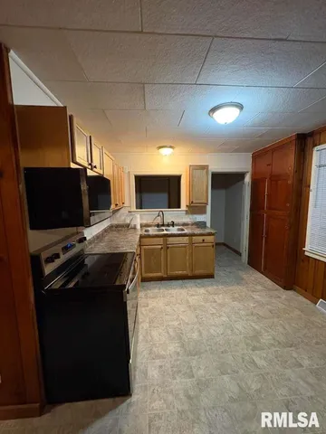 $89,000 | 2267 Cincinnati Avenue, Grandview, IL 62702