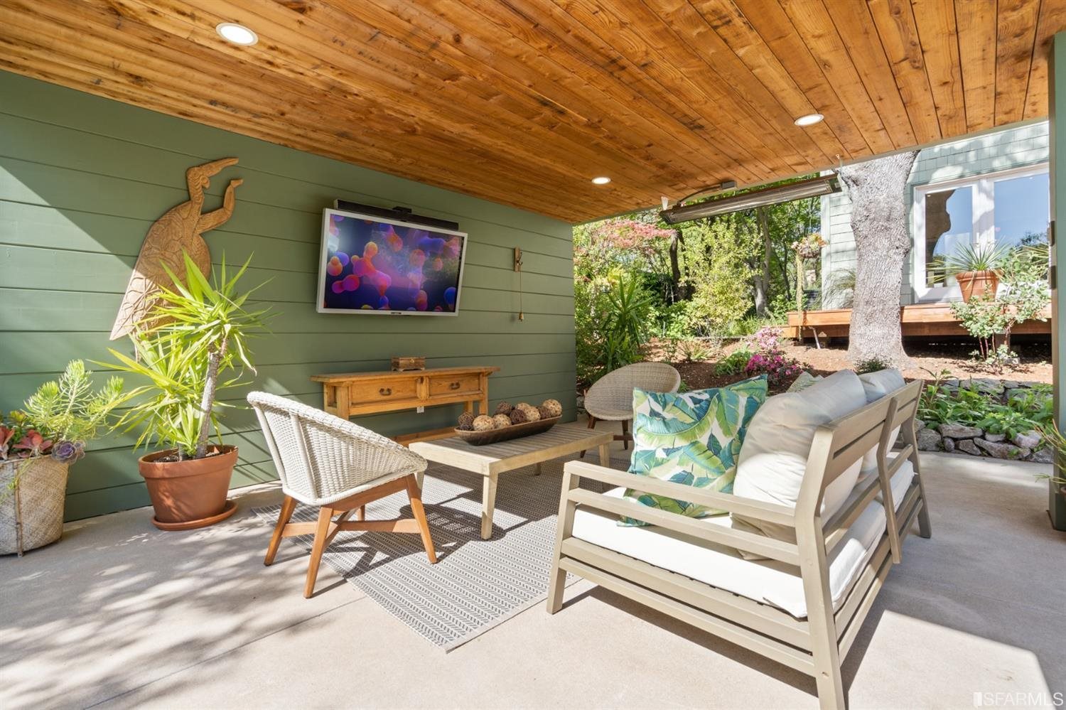 320 Castle Crest Road Alamo, CA 94507 - Photo 11 of 93