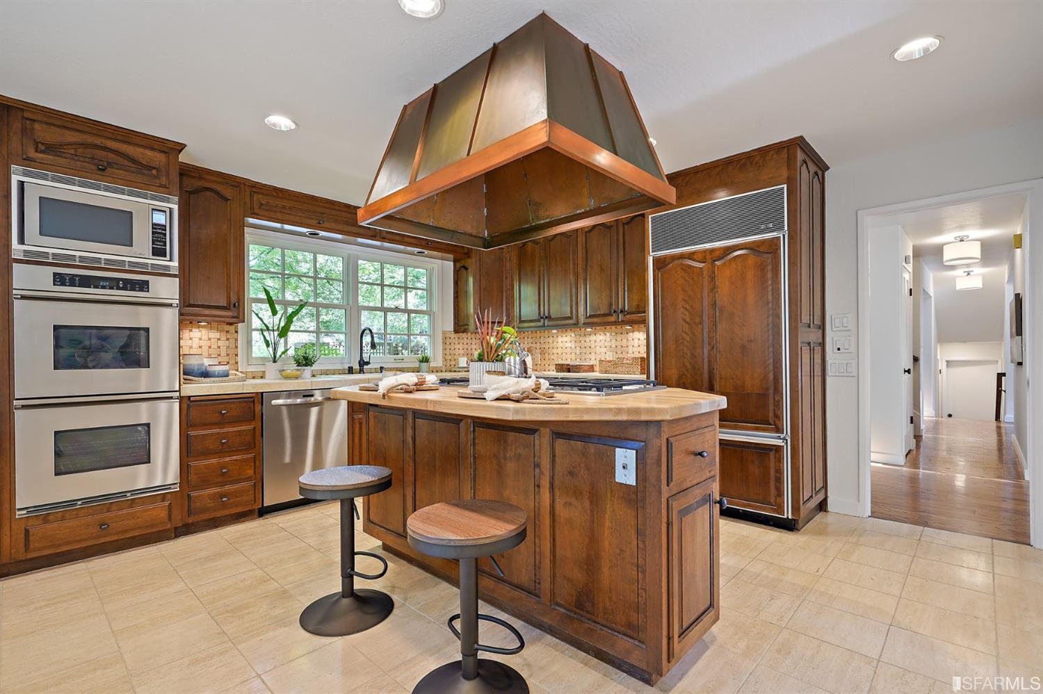 320 Castle Crest Road Alamo, CA 94507 - Photo 26 of 93