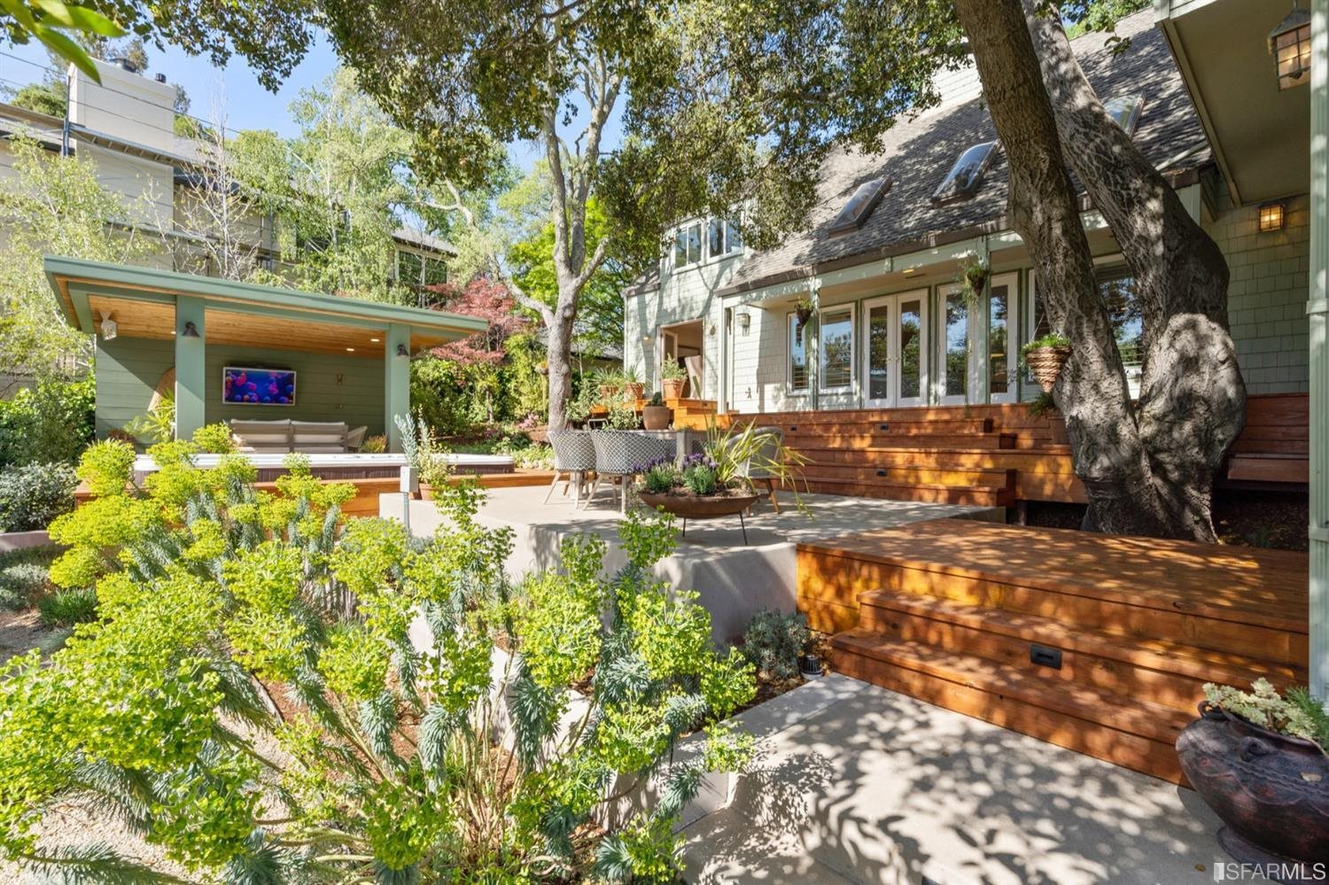 320 Castle Crest Road Alamo, CA 94507 - Photo 4 of 93