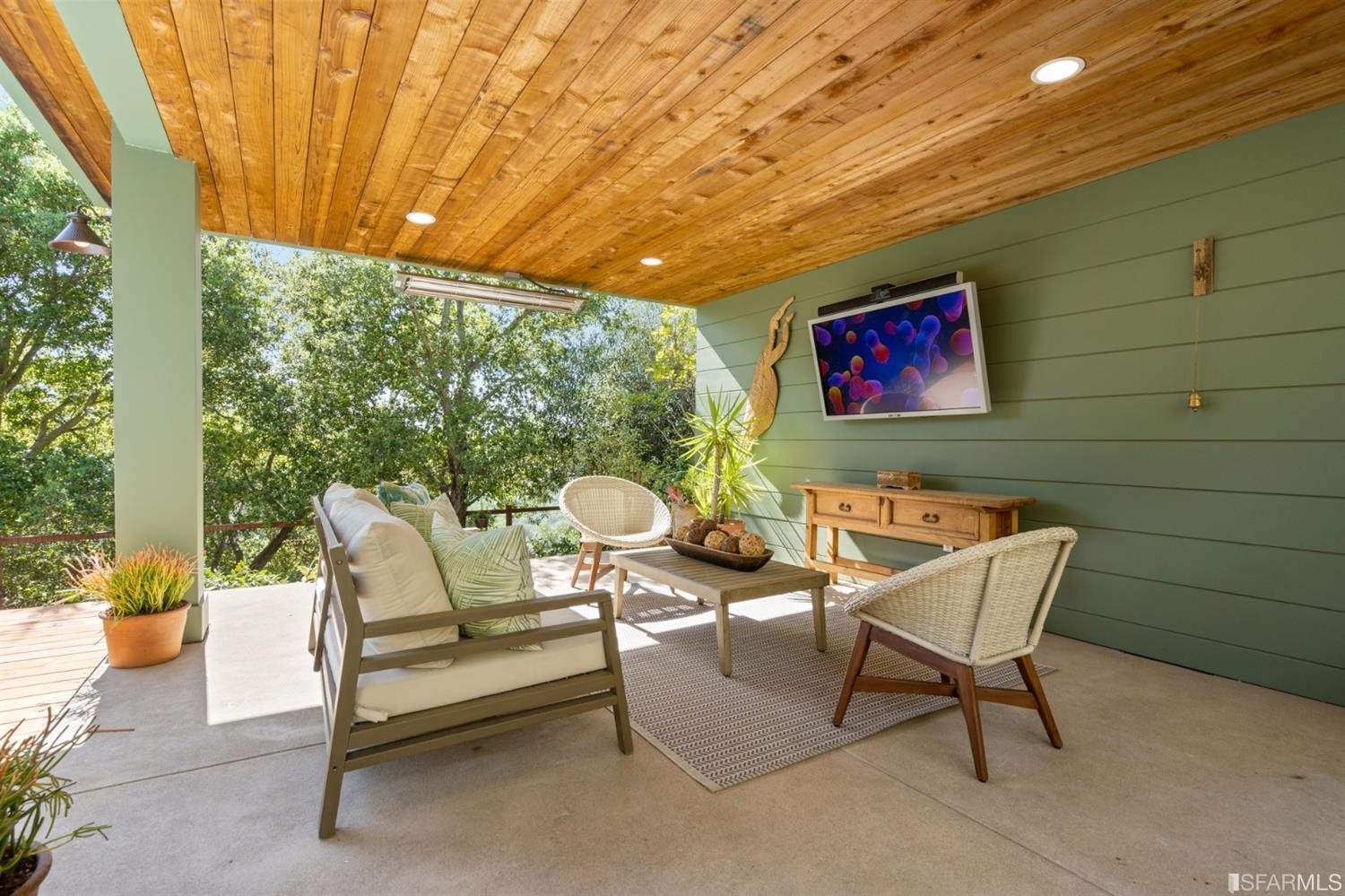 320 Castle Crest Road Alamo, CA 94507 - Photo 10 of 93