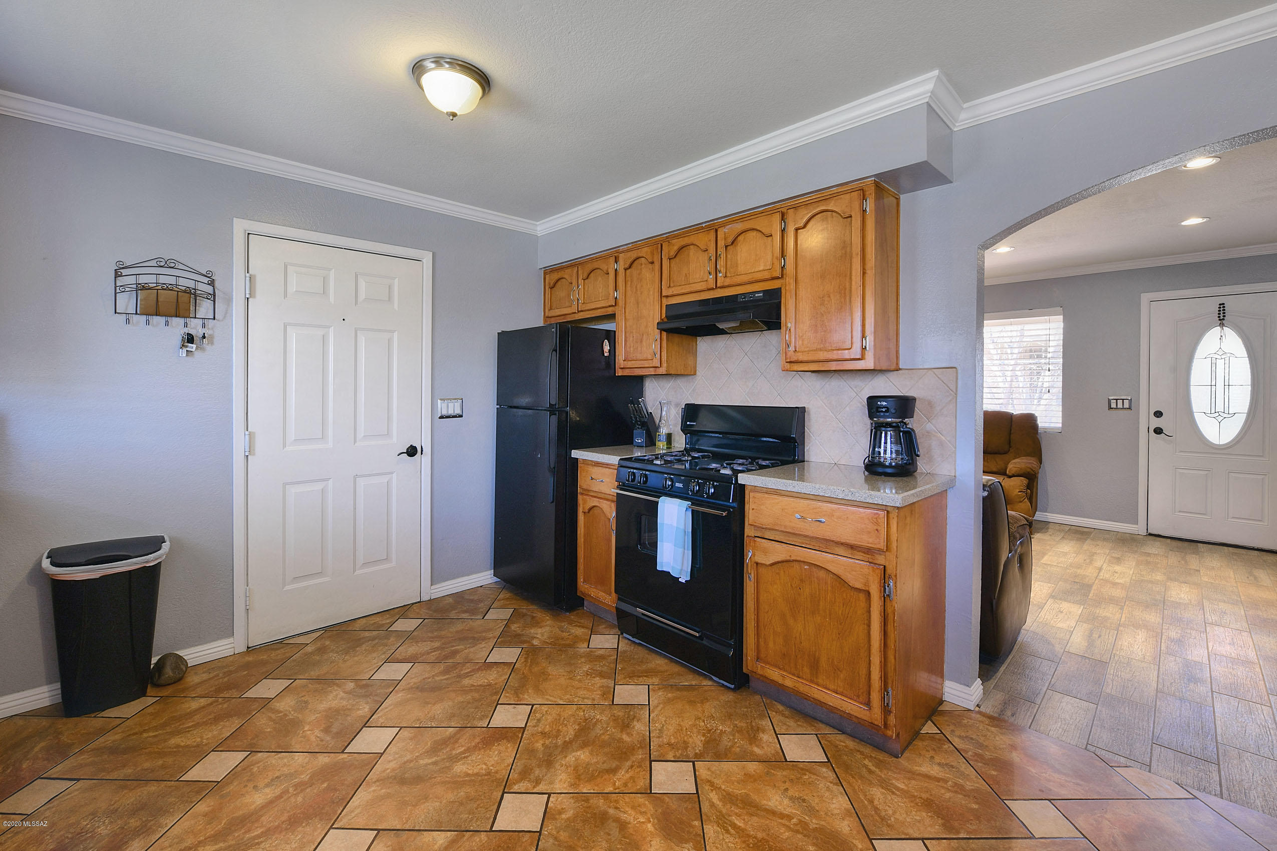 364 West Lerdo Road Tucson, AZ 85756 - Photo 5 of 18 Gallery Image 5
