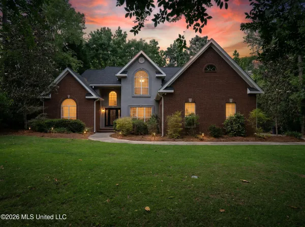 $455,000 | 17 Stonecrest, Hattiesburg, MS 39402