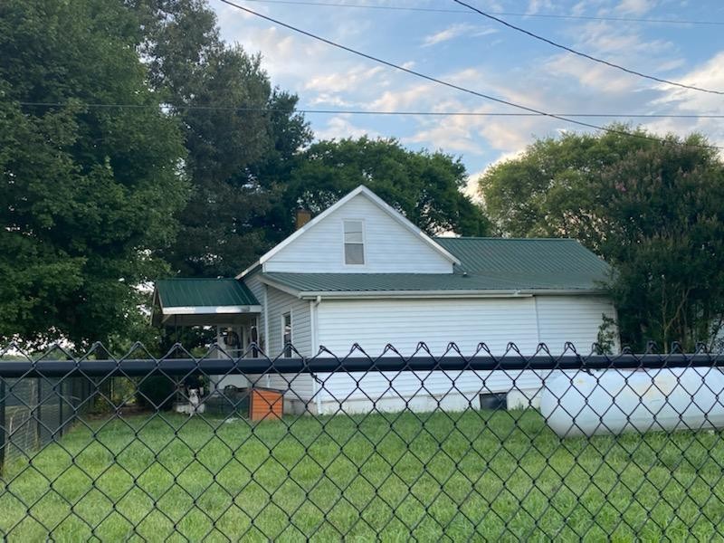 2570 Cheek Road Southside, TN 37171 - Photo 2 of 14 a front view of a house with a yard