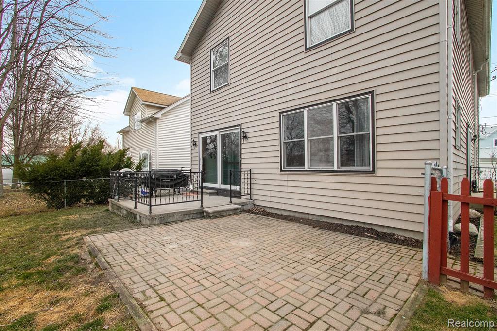 165 Kenyon Road Algonac, MI 48001 - Photo 24 of 37