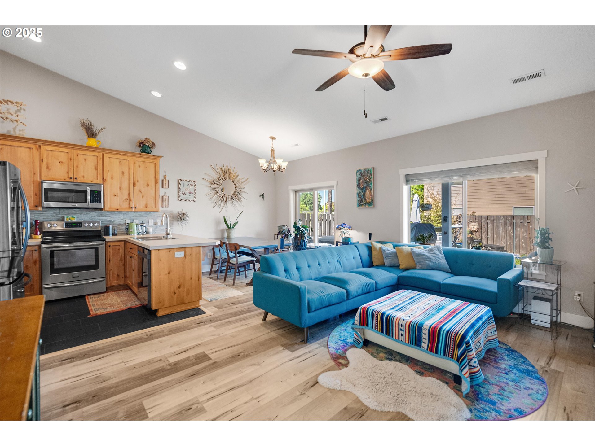 735 North College Street Newberg, OR 97132 - Photo 7 of 40