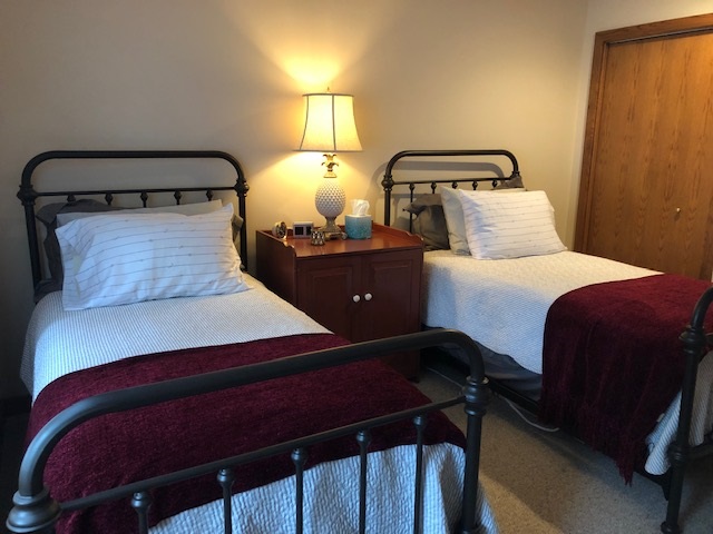 6527 Mission Ridge Traverse City, MI 49686 - Photo 34 of 37 1857771-33.JPG