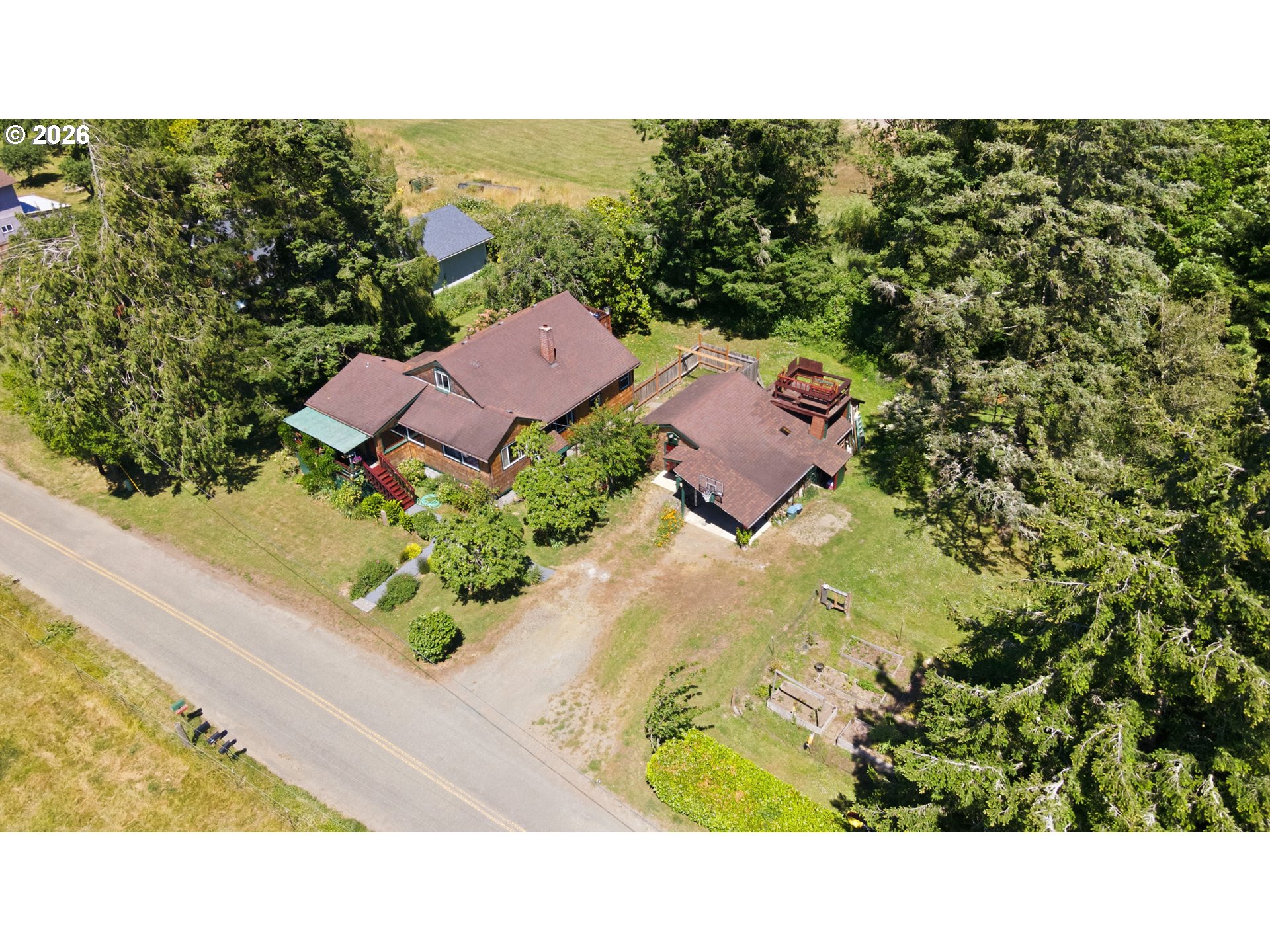 397 Reedsford Road Myrtle Point, OR 97458 - Photo 3 of 46