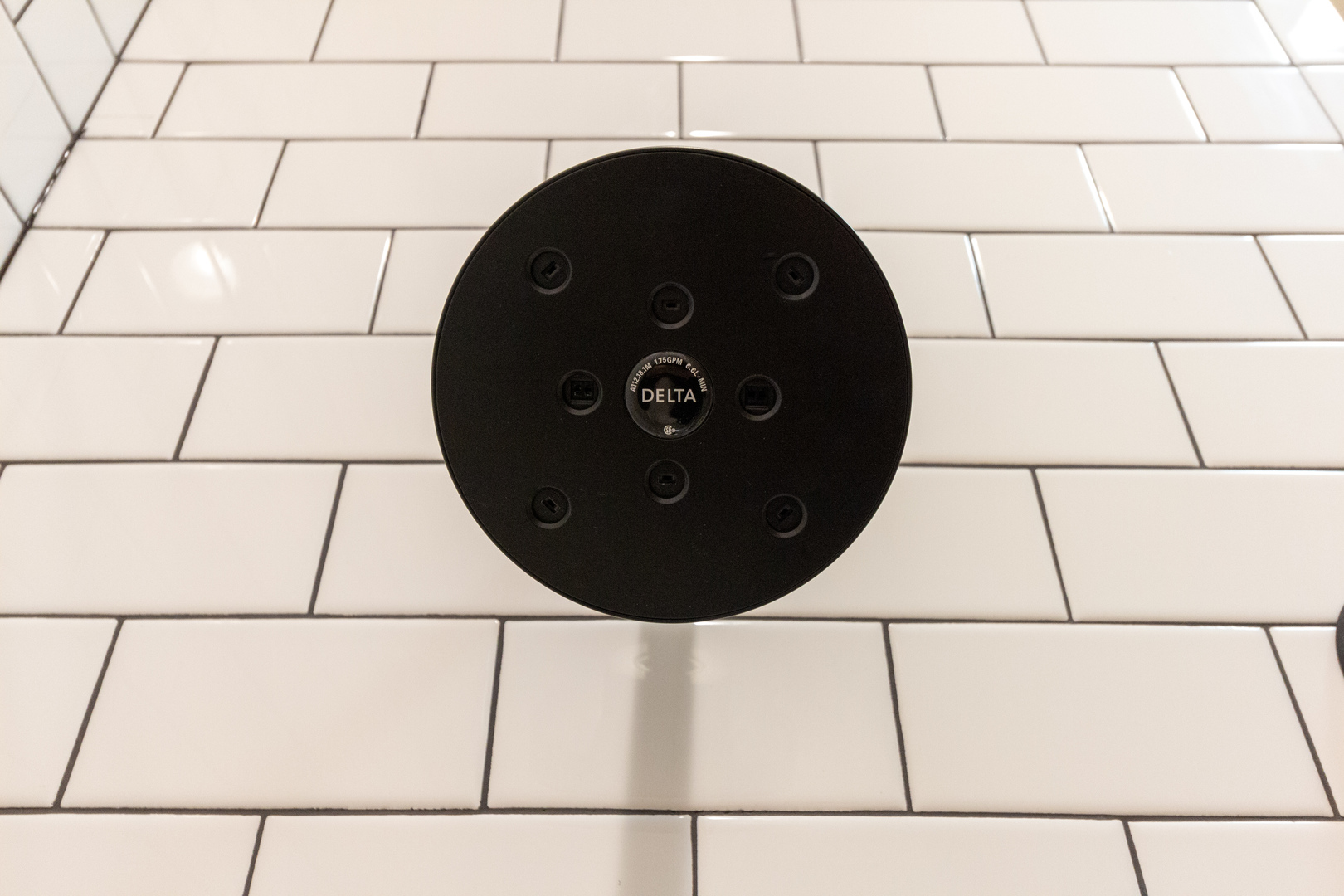 1714 North Spaulding Avenue, Unit 1F Chicago, IL 60647 - Photo 21 of 25 a close view of sink