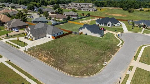 $76,000 | 585 Imagine Drive, Lindale, TX 75771