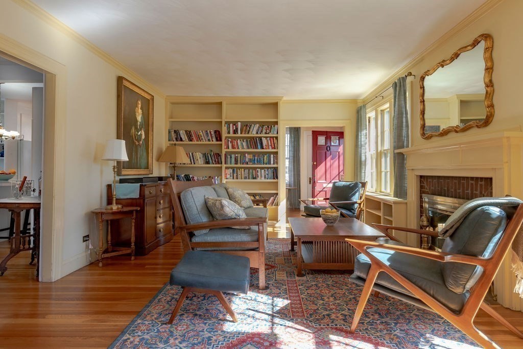 37 Alban Road Newton, MA 02468 - Photo 3 of 28