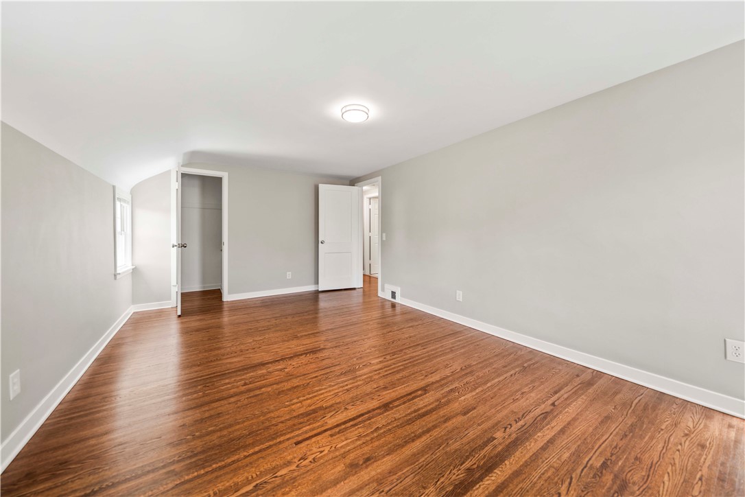 118 Queensboro Road Irondequoit, NY 14609 - Photo 22 of 40 Bedroom 1