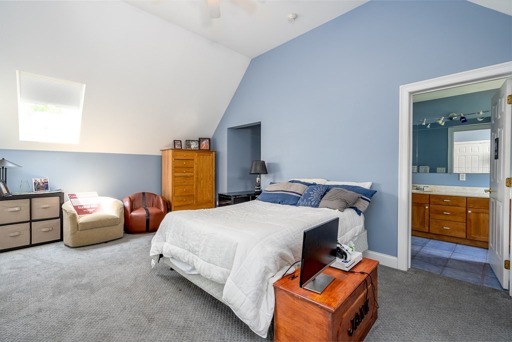 209 Cardinal Way Northampton, MA 01062 - Photo 27 of 42 Gallery Image 27