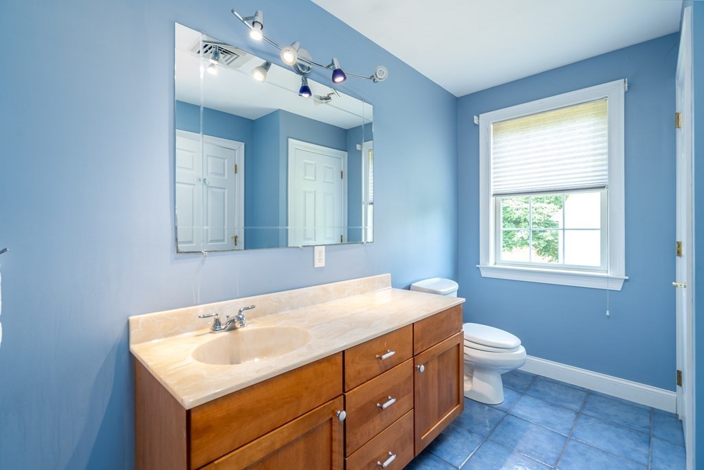 209 Cardinal Way Northampton, MA 01062 - Photo 29 of 42 Gallery Image 29