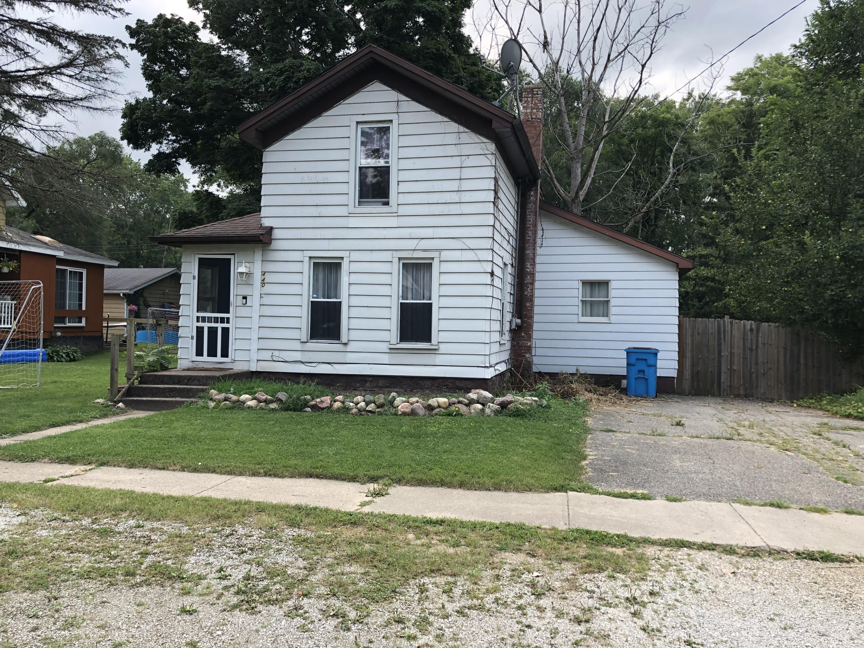 440 Elm Street Colon, MI 49040 - Photo 1 of 3 5829A944-A6DD-495D-95D1-2A9B59885256