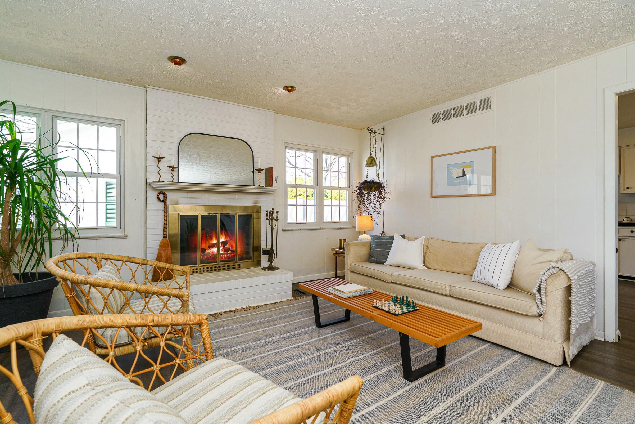 1720 Birchcrest Road Columbus, OH 43221 - Photo 15 of 36 Family Room