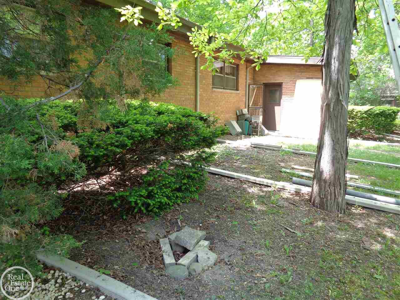 56750 Omo Road Macomb, MI 48042 - Photo 4 of 30