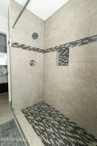 $172,500 | 1664 Beach Boulevard, Unit 151, Biloxi, MS 39531