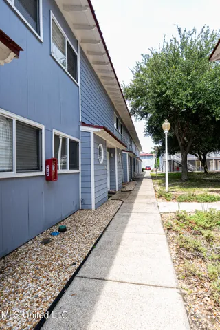 $172,500 | 1664 Beach Boulevard, Unit 151, Biloxi, MS 39531