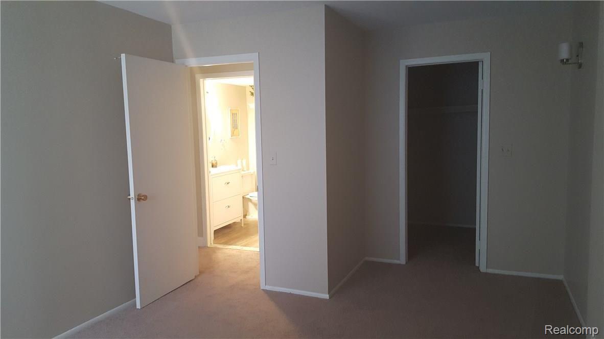 29233 Hayes Road, Unit 2 Warren, MI 48088 - Photo 12 of 17 20180717_150840.jpg